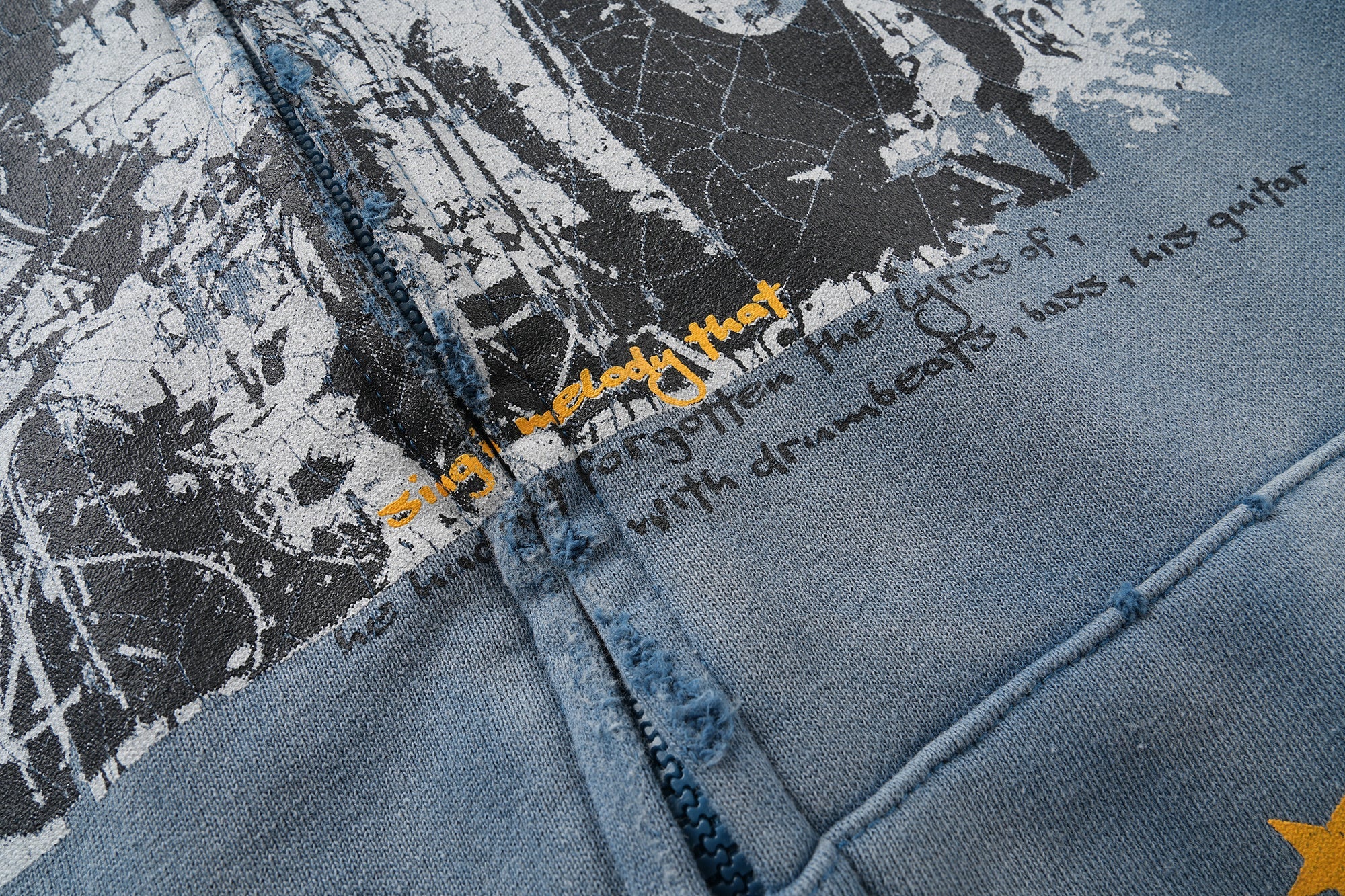 Omirad Vintage Graphic Zip-Up Hoodie