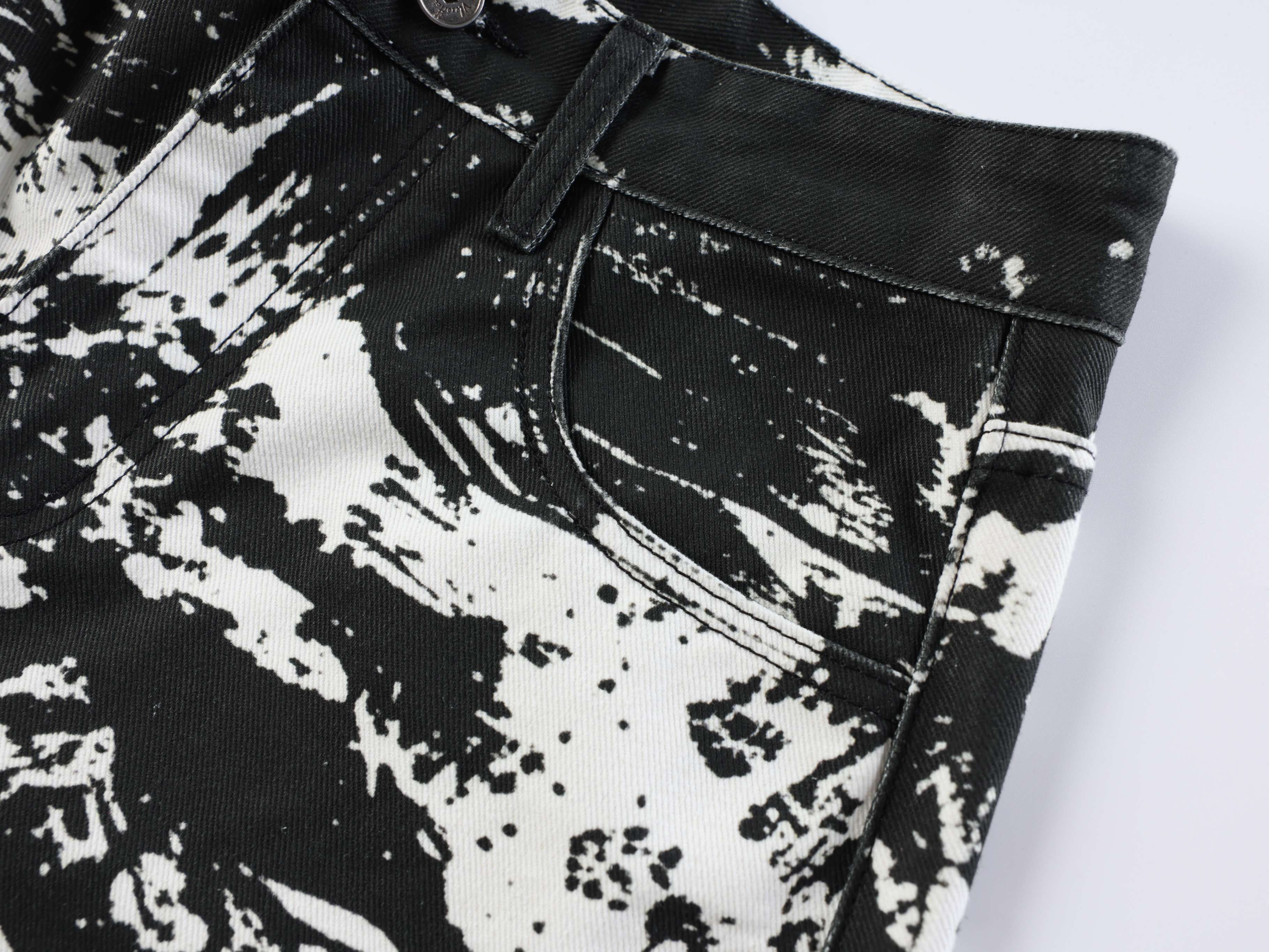 Omirad Monochrome Animal Print Wide-Leg Jeans