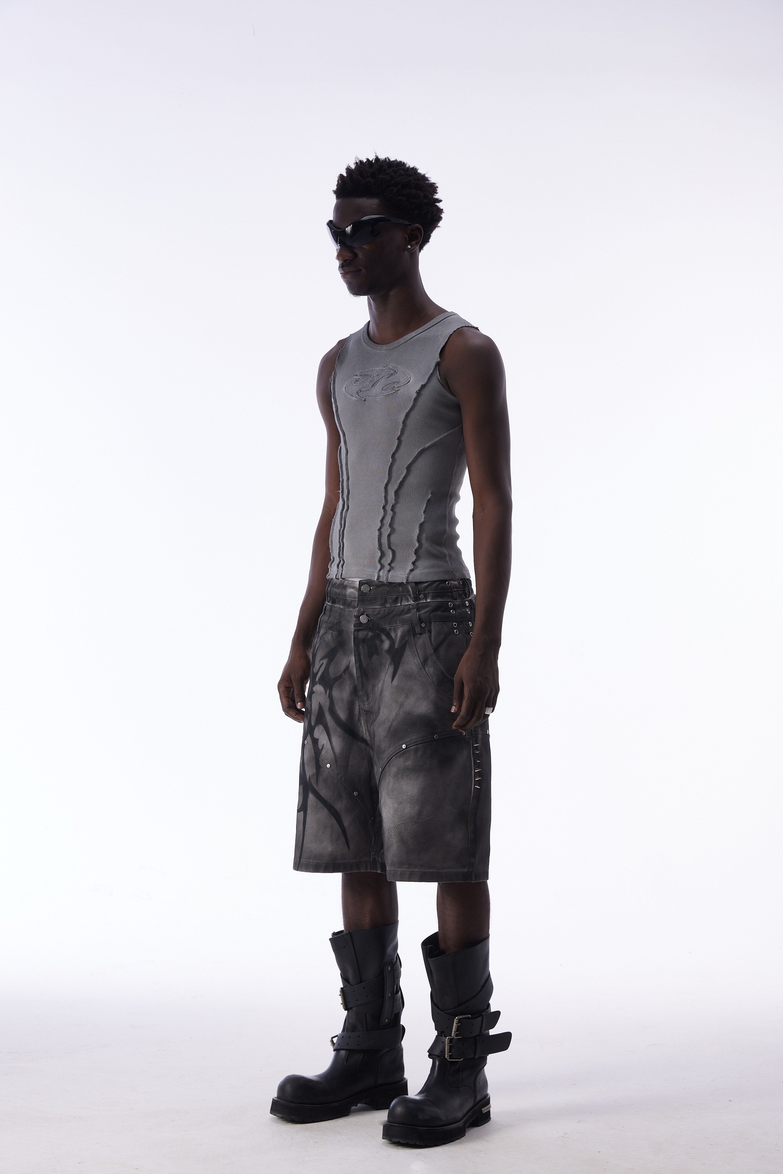 Omirad Tribal Spike Jorts