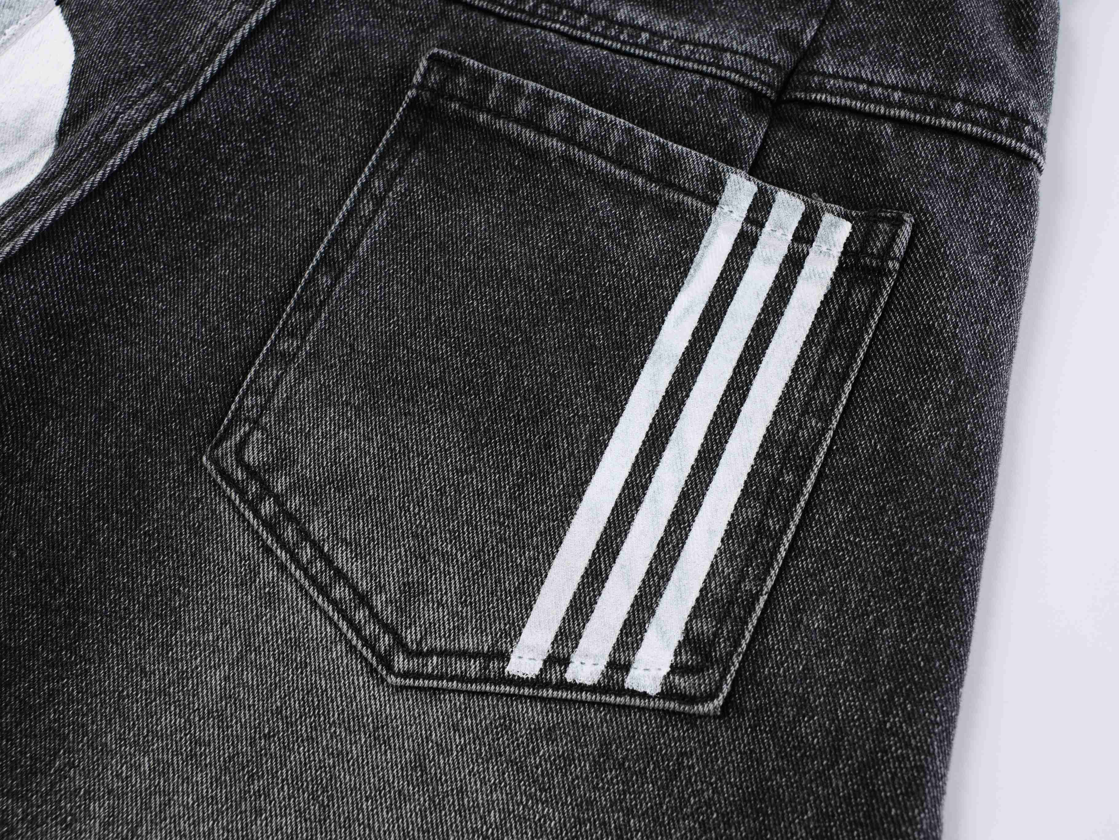 Omirad 1990 Graphic Wide-Leg Jeans