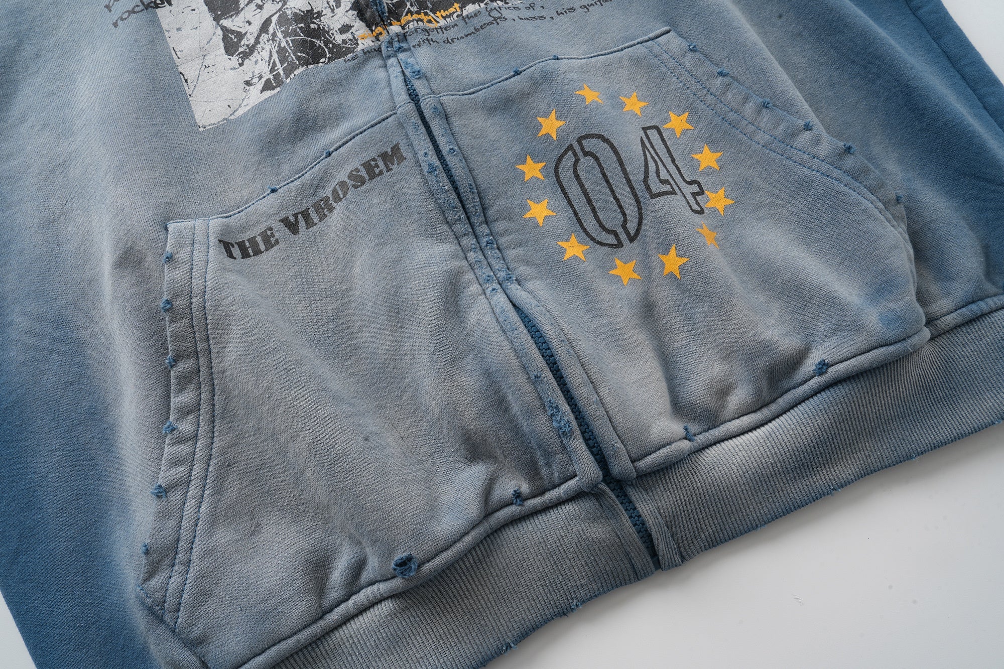 Omirad Vintage Graphic Zip-Up Hoodie