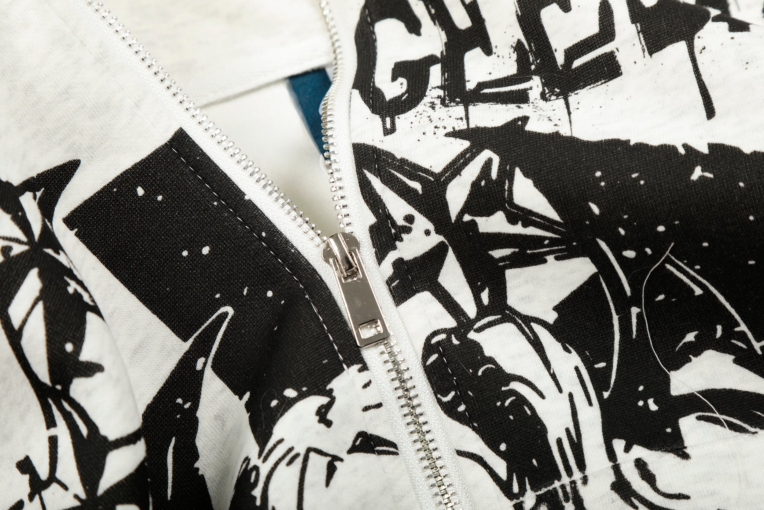 Omirad Faux-Fur Collar Graphic Zip Hoodie