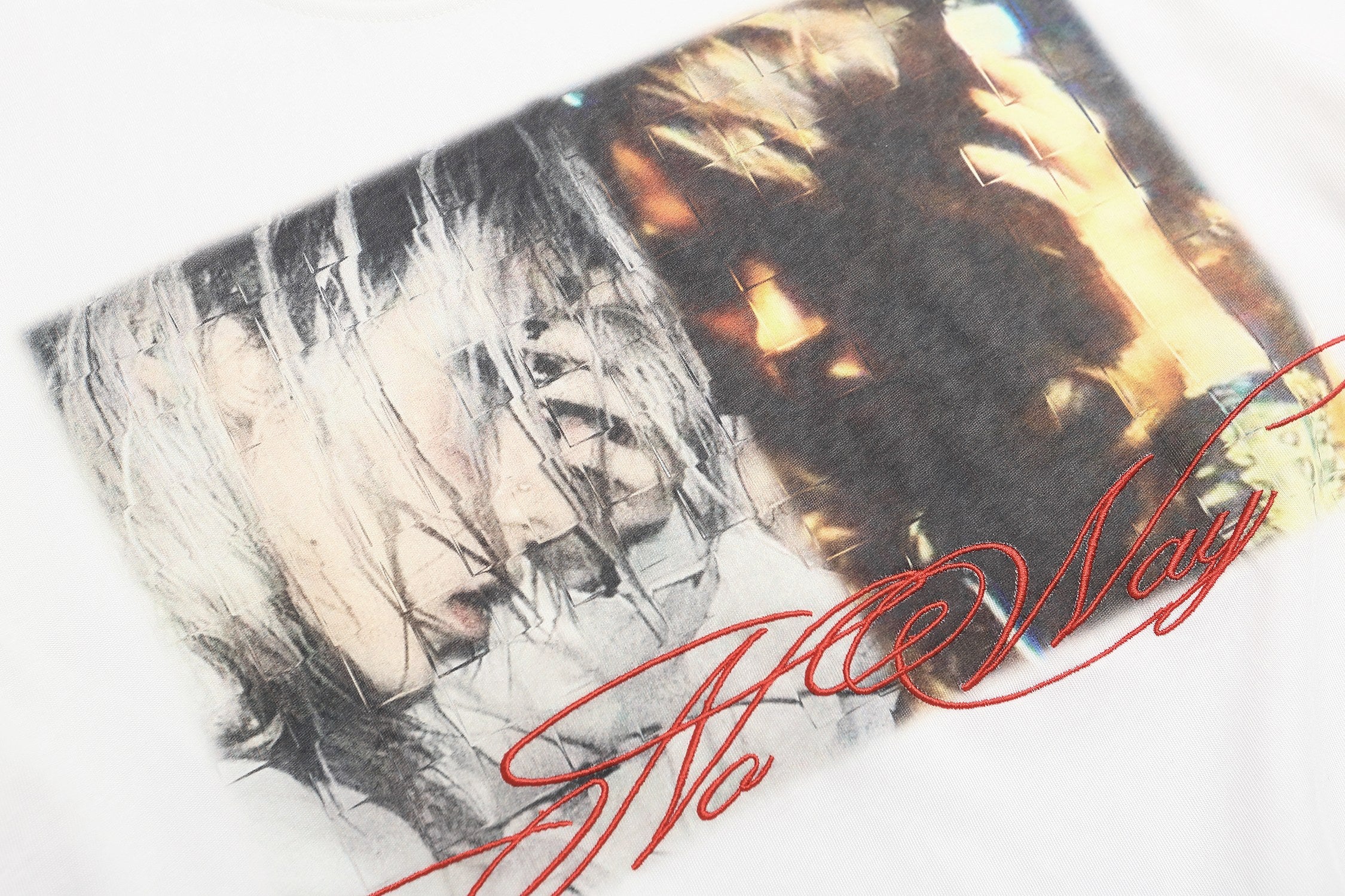 Omirad Vintage Graphic T-Shirt