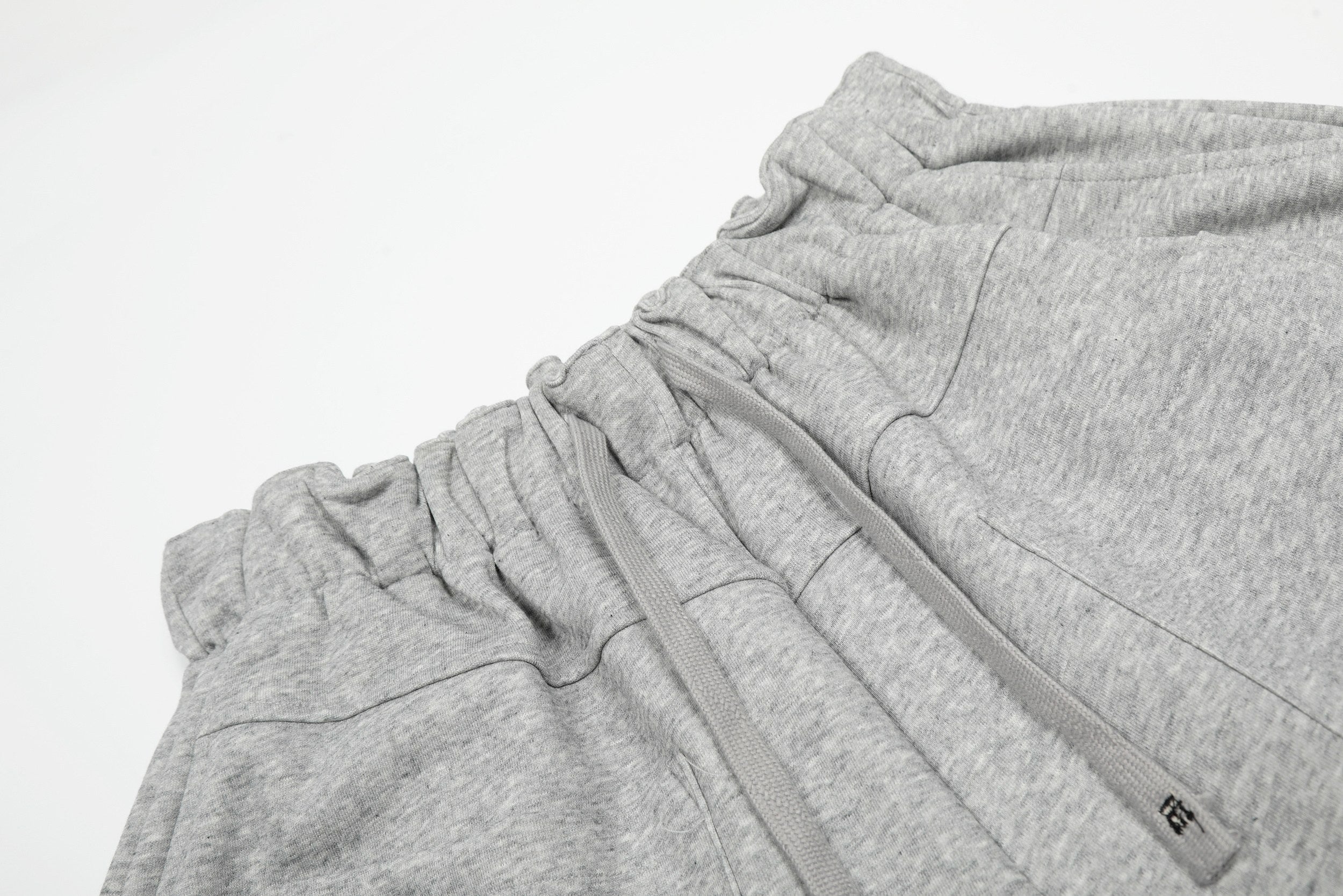 Omirad “Minimal Lounge Wide Shorts”