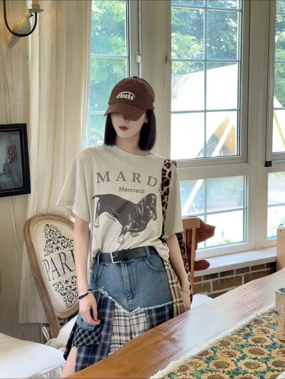 Mardi Dachshund Graphic Summer Casual Cotton Tee Unisex
