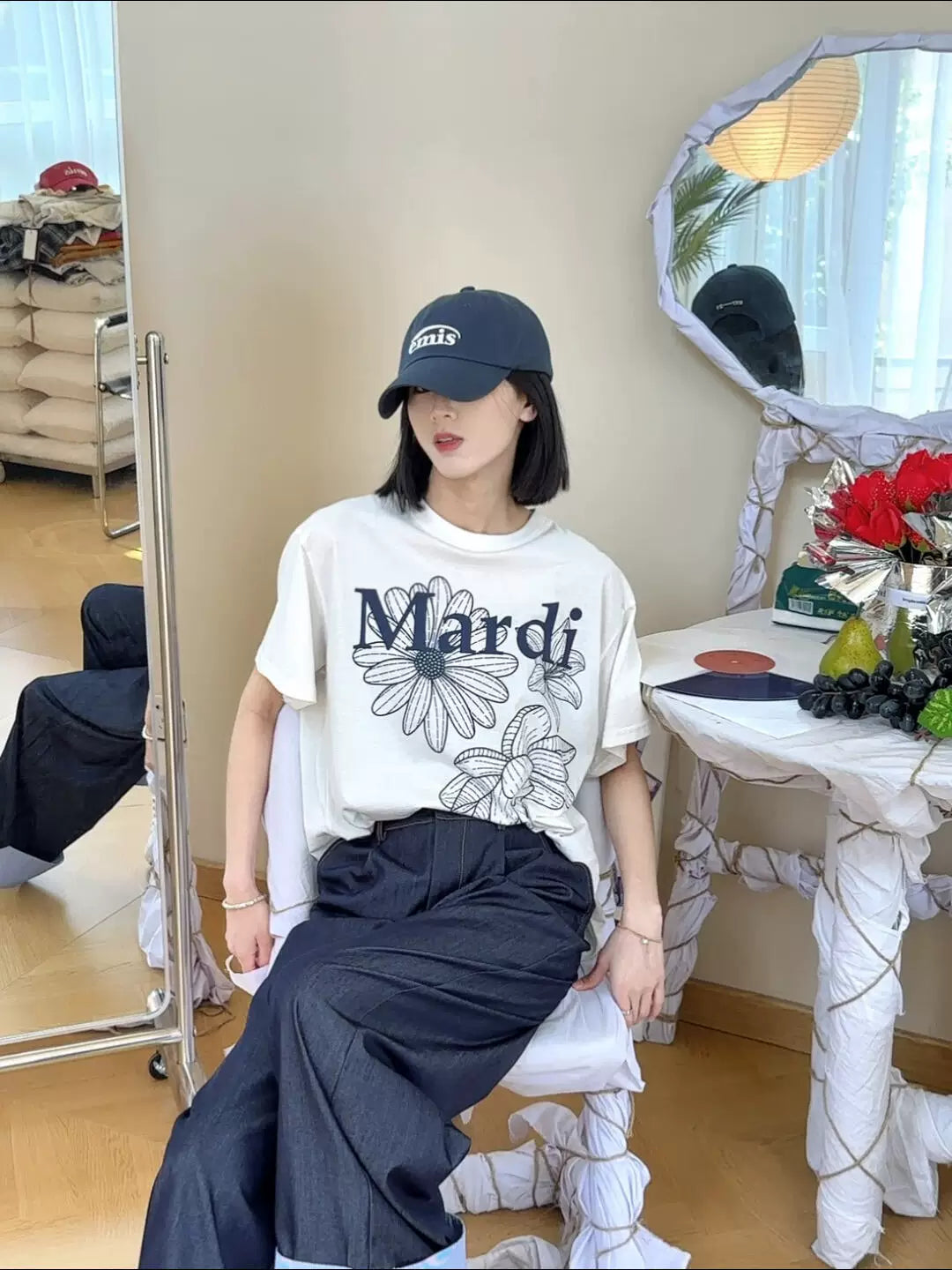 Mardi Three Flowers Graphic Summer Cotton Casual Tee