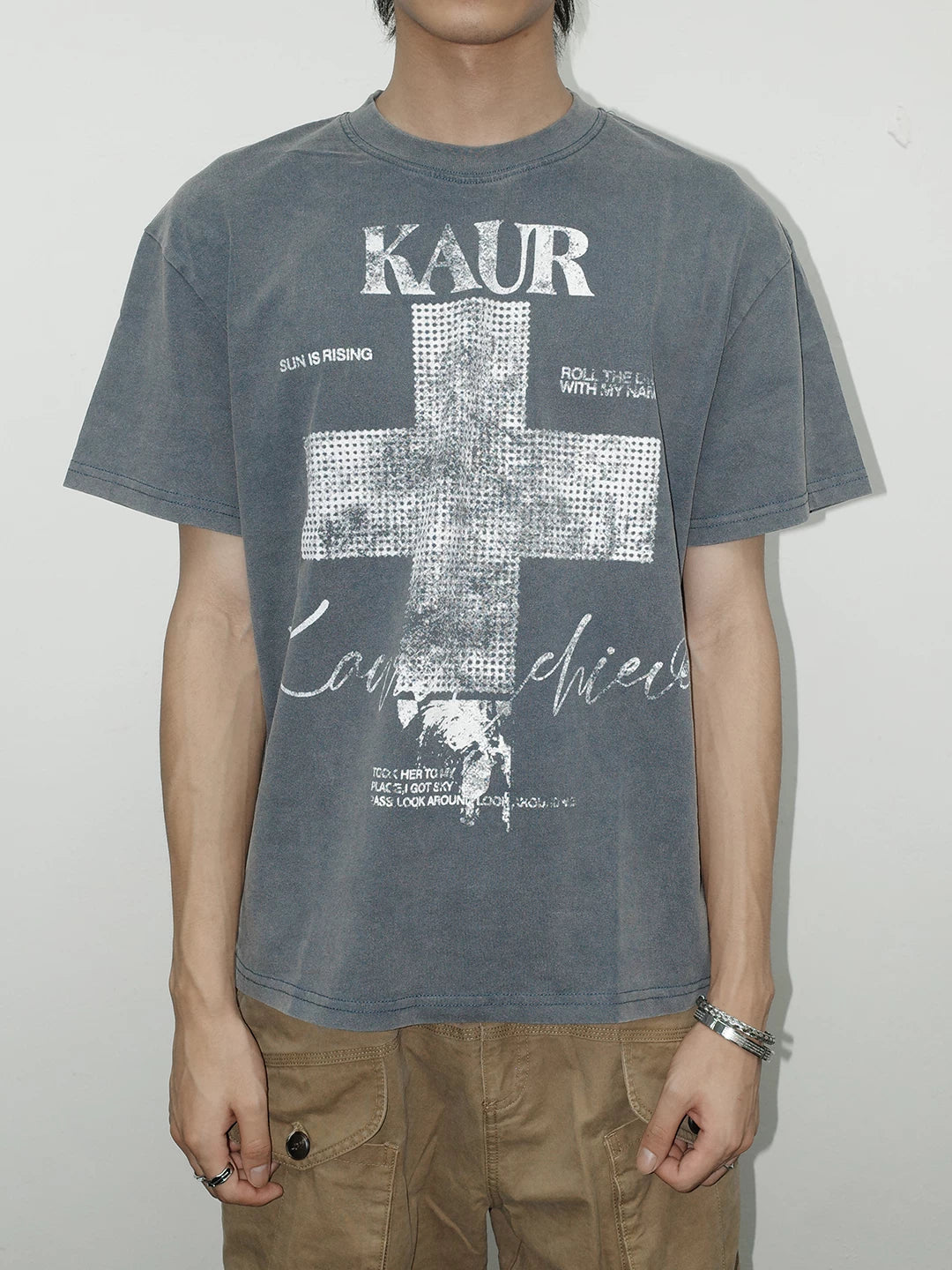 Vintage Distressed Cross Print Heavyweight Unisex T-Shirt