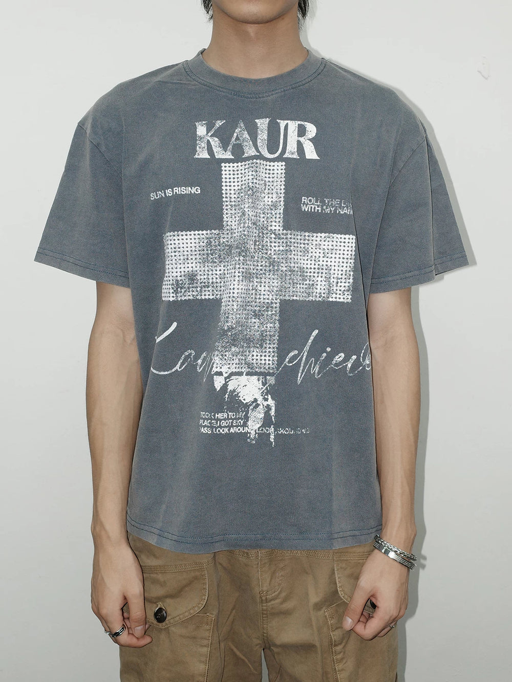 Vintage Distressed Cross Print Heavyweight Unisex T-Shirt