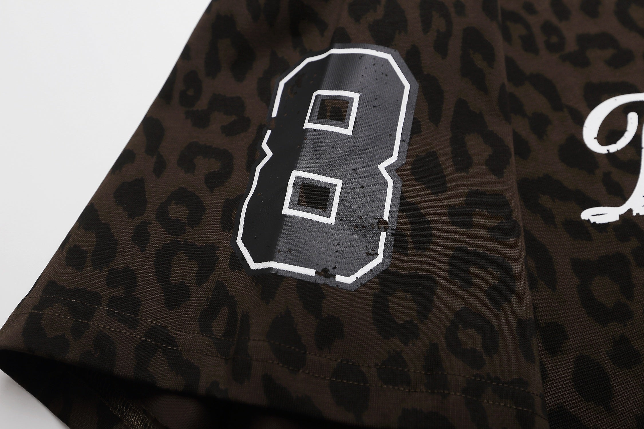 Omirad Leopard Graphic T-Shirt
