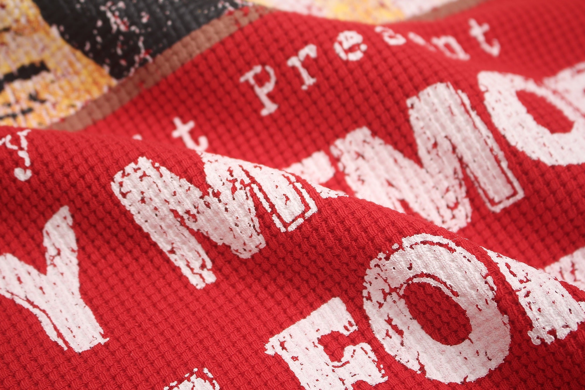 Omirad “Happy Memories” Graphic Tee