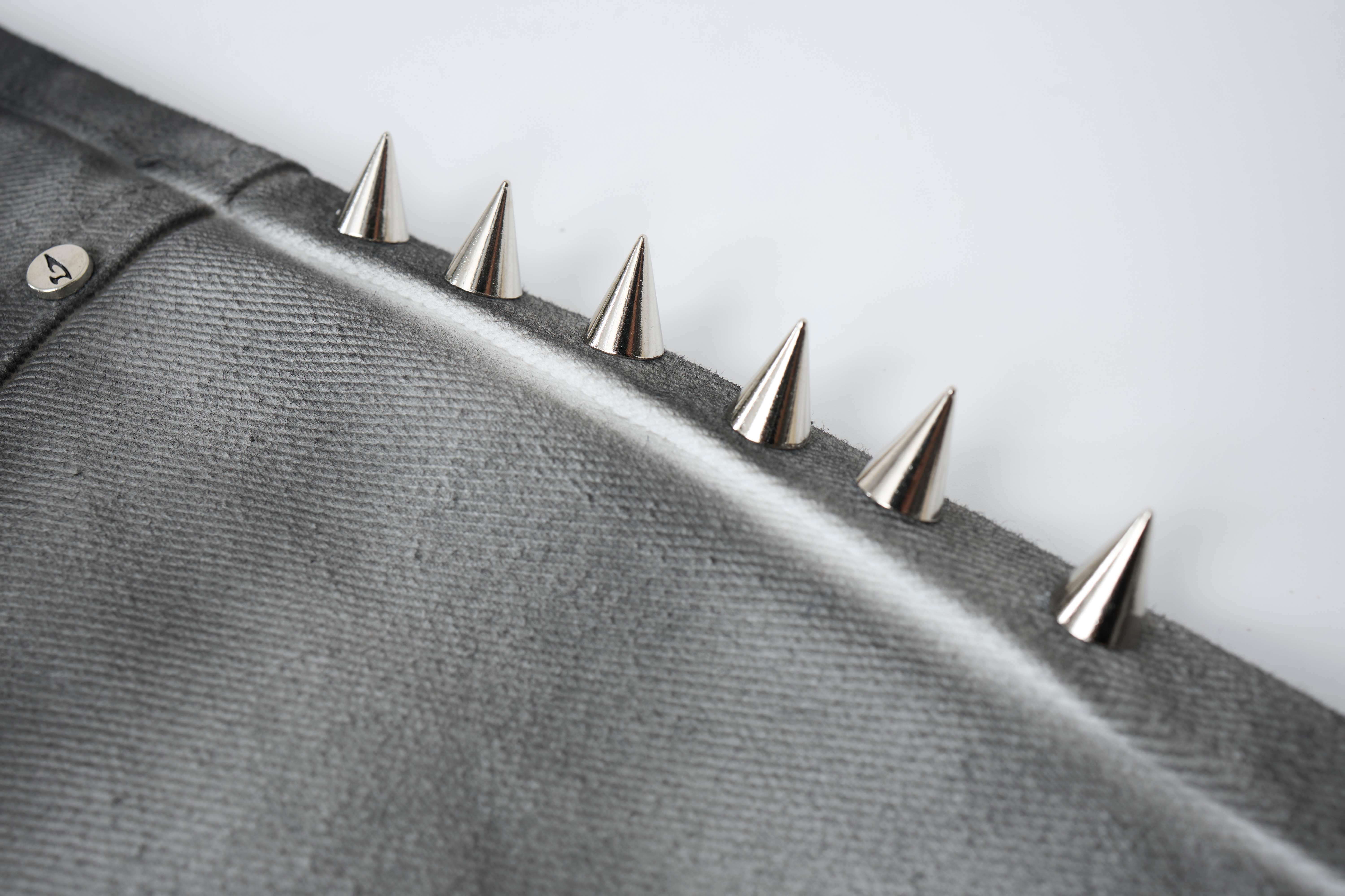 Omirad Tribal Spike Jorts