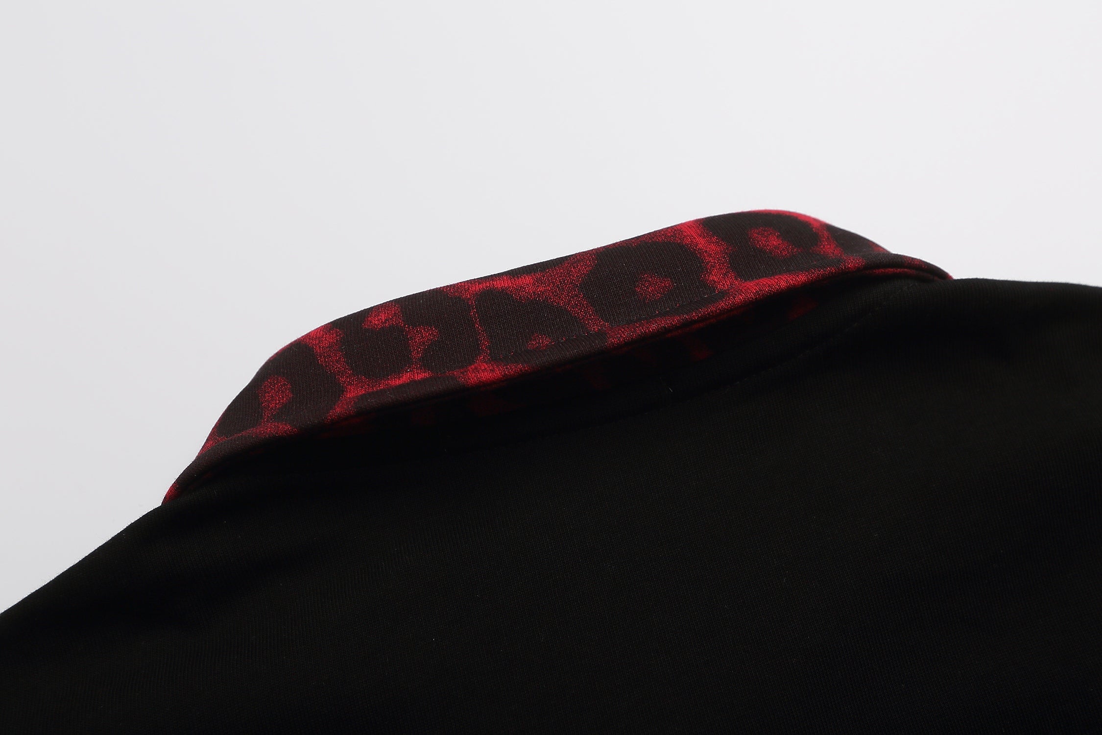 Omirad Leopard Collar Graphic Polo Shirt